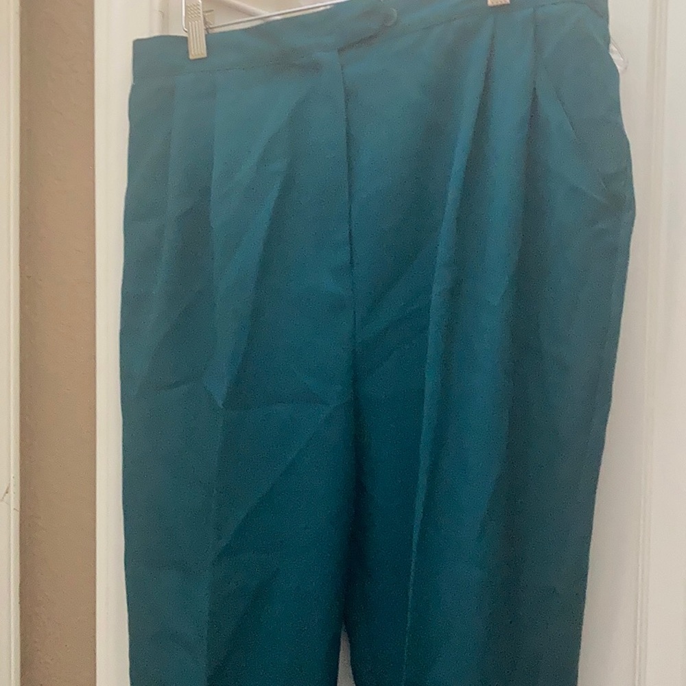 FINAL MARKDOWN Southern lady slacks 18